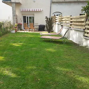  Appartement Rez De Chaussée Avec Terrasse Et Jardin