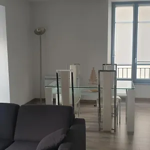 https://appartement-t2-45-m-en-centre-ville.midi-pyreneeshotels.com
